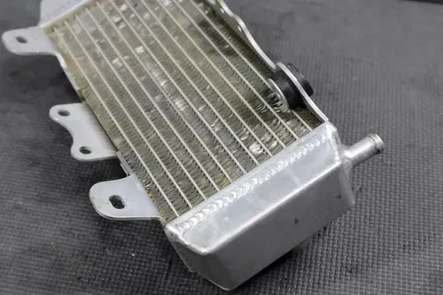 2006 YAMAHA YZ250F MISHIMOTO LEFT ENGINE MOTOR COOLING COOLER RADIATOR