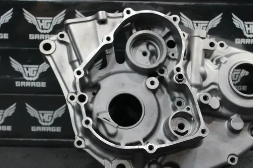 2005 SUZUKI RMZ450 K5 OEM LEFT ENGINE MOTOR CRANKCASE CRANK CASES