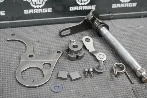 1985 HONDA CR250R SHIFTER SHIFTING MECHANISM RATCHET SHIFT SHAFT DRUM