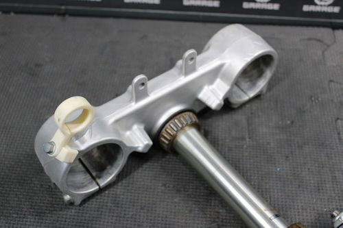 2004 SUZUKI RM250 OEM FRONT FORKS LOWER UPPER BILLET UNIVERSAL TRIPLE TREE CLAMP