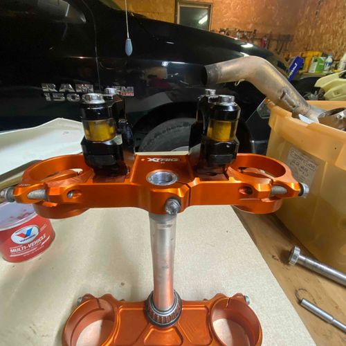 Ktm xtrig triple clamps with bar mounts 