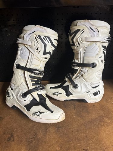 Used Alpinestars White Tech 10 Size 12 With Booties 