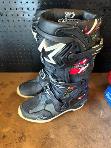 Used Alpinestars Tech 10 Renen Size 10 With Booties 