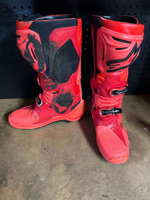 Used Alpinestars Tech 10 Amber Red Le Size 10 With Booties CLEAN & SANITIZED 🧼