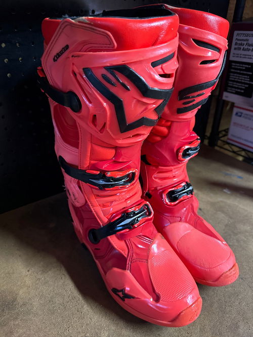 Used Alpinestars Tech 10 Amber Red Le Size 10 With Booties CLEAN & SANITIZED 🧼