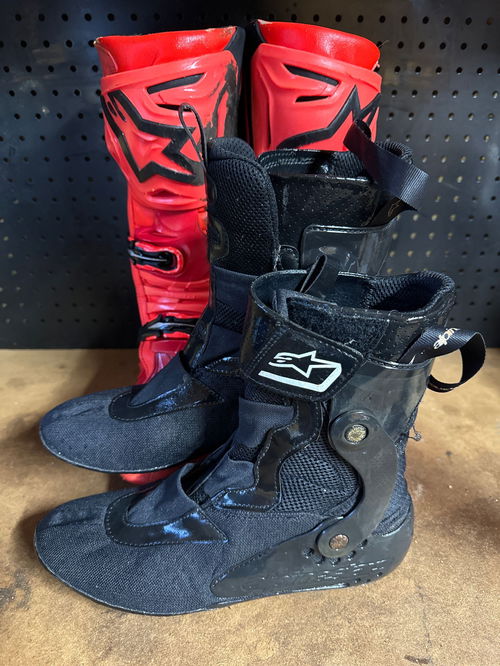 Used Alpinestars Tech 10 Amber Red Le Size 10 With Booties CLEAN & SANITIZED 🧼