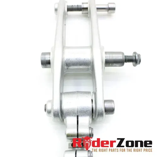 2020 - 2023 BMW S1000RR DOGBONE REAR LINKAGE SUSPENSION DOG BONE BOLT STRAIGHT