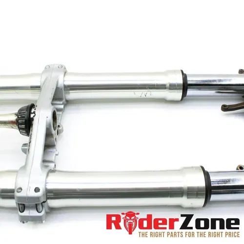 2004 2005 HONDA CBR1000RR FORKS FRONT SUSPENSION END FORK TRIPLE TREE CLAMP TOP