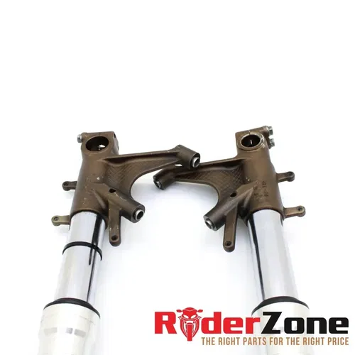 2004 2005 HONDA CBR1000RR FORKS FRONT SUSPENSION END FORK TRIPLE TREE CLAMP TOP