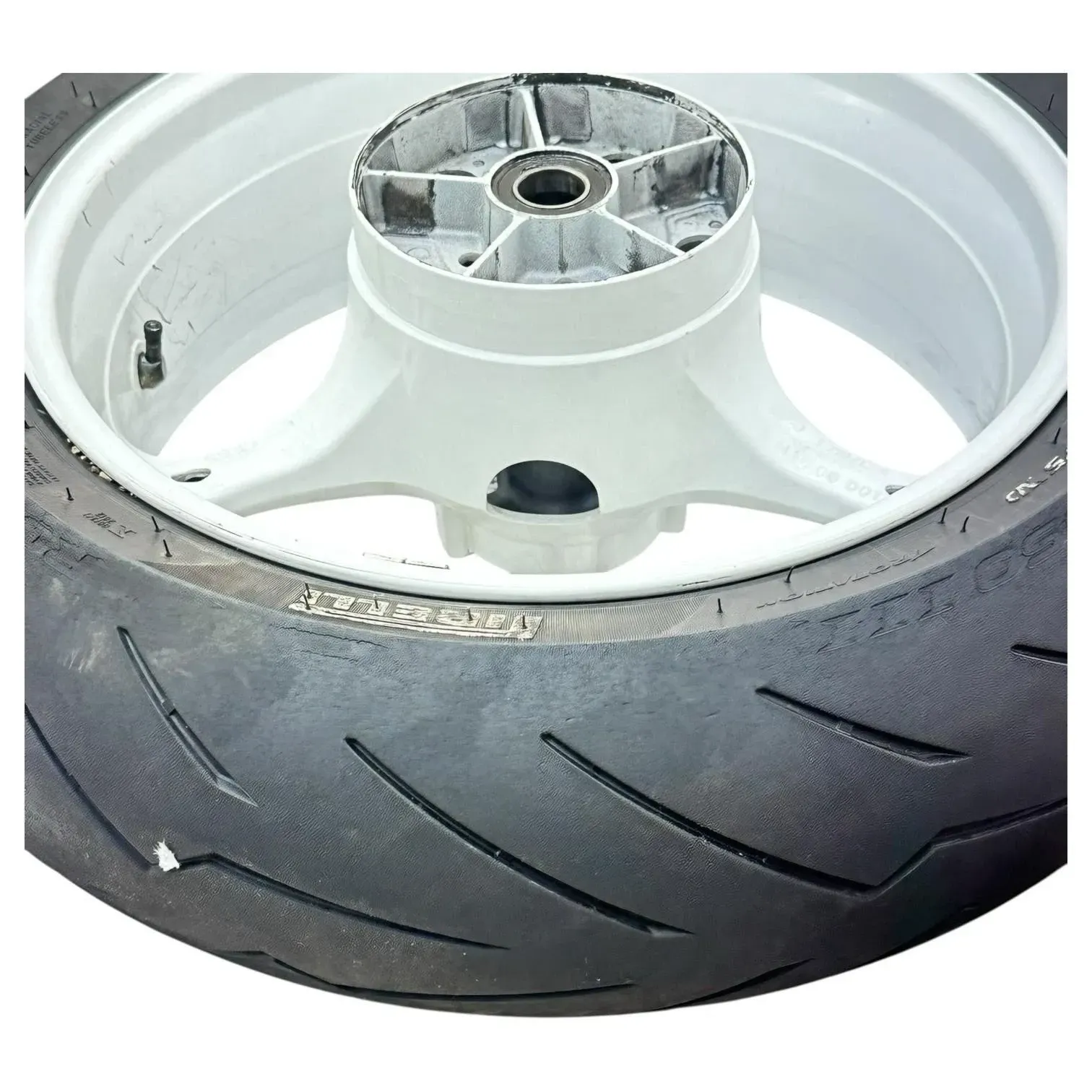 2007 2008 SUZUKI GSXR 1000 REAR WHEEL BACK RIM TIRE RUBBER HUB WHITE STOCK OEM