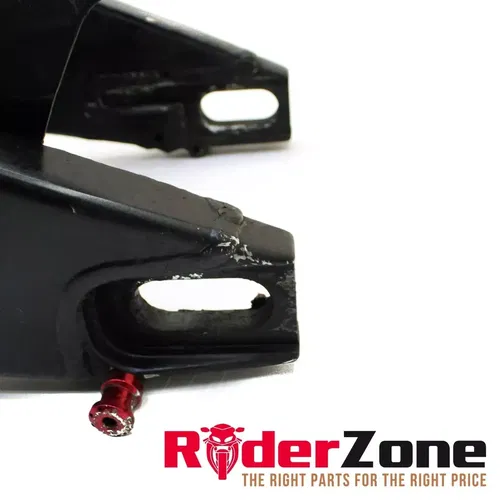 2008 - 2016 YAMAHA YZF R6 SWINGARM BACK SUSPENSION REAR SWING ARM BLACK STRAIGHT