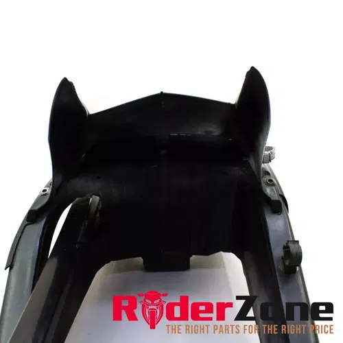 2008 - 2016 YAMAHA YZF R6 SWINGARM BACK SUSPENSION REAR SWING ARM BLACK STRAIGHT