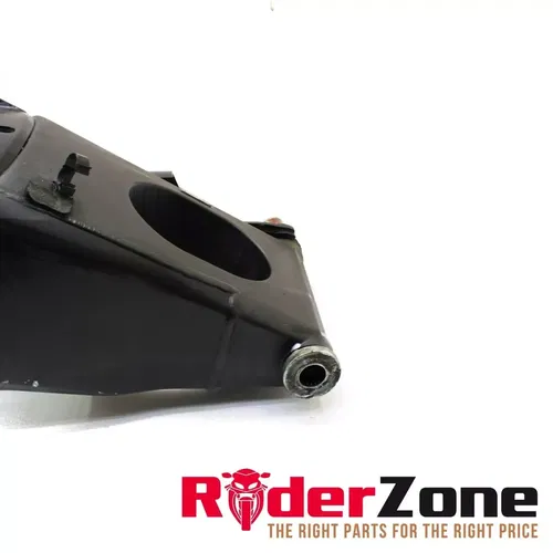 2008 - 2016 YAMAHA YZF R6 SWINGARM BACK SUSPENSION REAR SWING ARM BLACK STRAIGHT