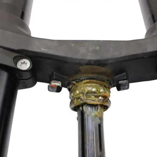 2017 - 2019 KTM 1290 SUPER ADVENTURE R FORKS FRONT SUSPENSION TRIPLE TREE OEM