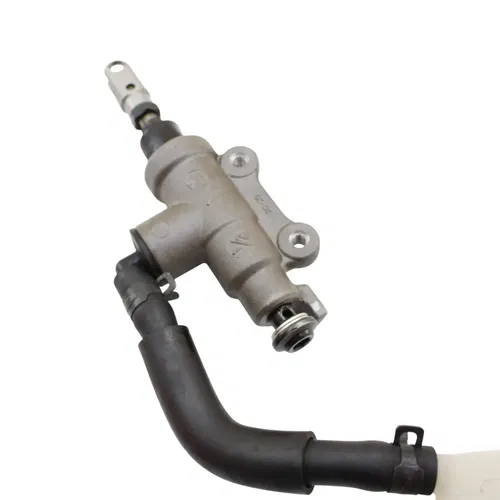 2020 - 2024 YAMAHA YZF R1 R1M REAR BRAKE MASTER CYLINDER BACK RESERVOIR STOCK