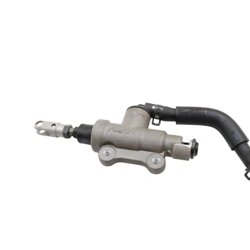 2020 - 2024 YAMAHA YZF R1 R1M REAR BRAKE MASTER CYLINDER BACK RESERVOIR STOCK