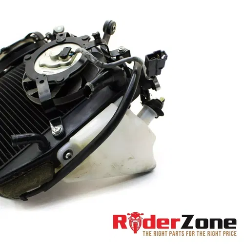 2007 2008 YAMAHA YZF R1 RADIATOR ENGINE COOLING SYSYSTEM RADIATER FANS BLACK