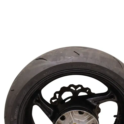 2008 - 2018 SUZUKI HAYABUSA REAR WHEEL BACK RIM STRAIGHT BRAKE ROTOR BLACK TIRE