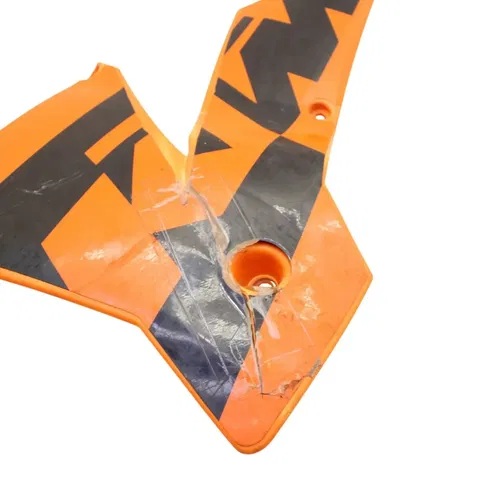 2000 - 2003 KTM 520 EXC LEFT GAS TANK FAIRING ORANGE SIDE COVER *DAMAGED*