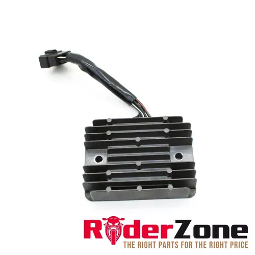 2000 - 2005 SUZUKI GSXR600 GSXR750 VOLTAGE REGULATOR RECTIFIER CHARGING SYSTEM