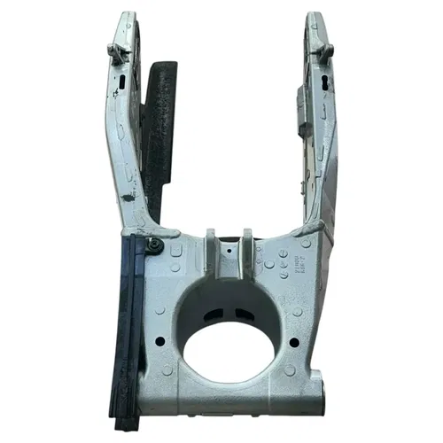 2007 2008 SUZUKI GSXR 1000 REAR SWING ARM BACK SUSPENSION SWINGARM SILVER