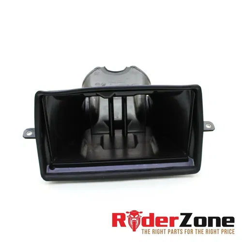 2020 - 2023 BMW S1000RR AIR DUCT FRONT INTAKE SCOOP VENT CENTER AIR FLOW STOCK