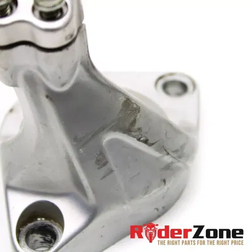 2017 - 2020 DUCATI SUPER SPORT RIGHT CLIP ON HANDLEBAR BAR HOLDER CLAMP MOUNT OE