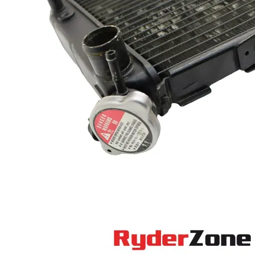 2004 - 2006 YAMAHA YZF R1 RADIATOR ENGINE MOTOR COOLER COOLING BLACK STRAIGHT