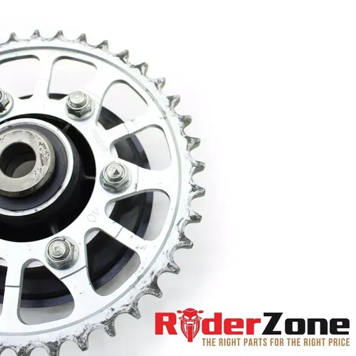 2006 2007 KAWASAKI NINJA ZX10R REAR SPROCKET with Hub Dampers SUNSTAR