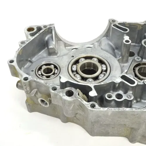03-08 2003 Suzuki QuadSport Z400 LTZ400 Right Engine Crankcase Case Half [CL]
