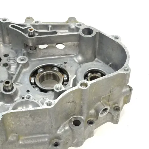 03-08 2003 Suzuki QuadSport Z400 LTZ400 Right Engine Crankcase Case Half [CL]