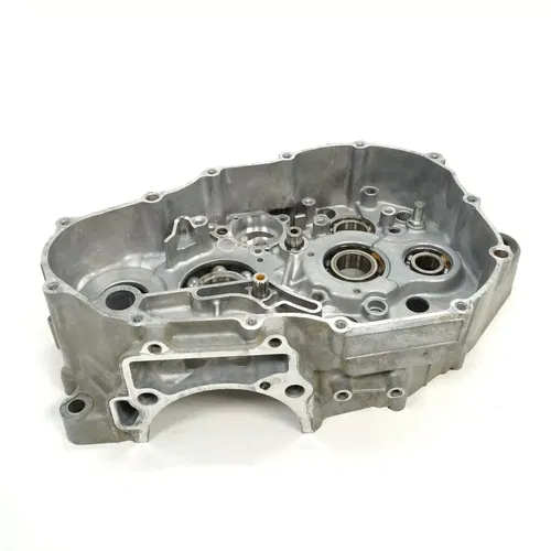 03-08 2003 Suzuki QuadSport Z400 LTZ400 Right Engine Crankcase Case Half [CL]