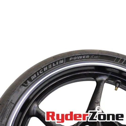 2015 - 2024 YAMAHA YZF R1 FRONT WHEEL BLACK RIM STRAIGHT MICHEILN 120/ 70 17