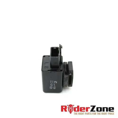 2017 - 2020 YAMAHA YZF R6 TURN SIGNAL RELAY BLINKER FLASHER SWITCH OE