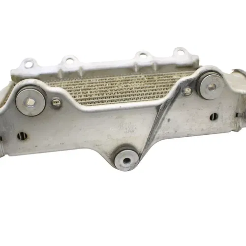 2001 - 2005 YAMAHA YZ250F RADIATOR ENGINE COOLING SYSTEM STOCK