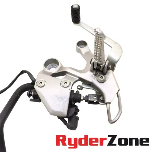 2015 - 2017 YAMAHA FJ09 RIGHT REARSET BRAKE LEVER W MASTER & CALIPER SILVER