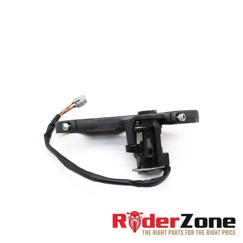 2007 2008 SUZUKI GSXR1000 LOCK SET IGNITION SWITCH GAS CAP KEY TRIPLE TREE CLAMP