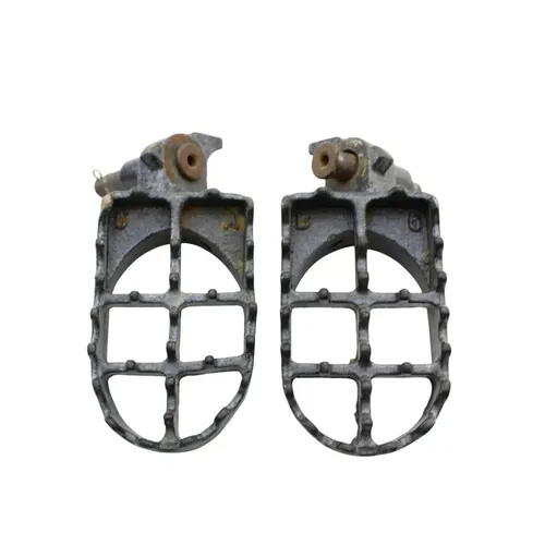 1995-99 Honda CR125R CR250R & 1995-01 CR500R FOOTPEGS FOOT REST BLACK