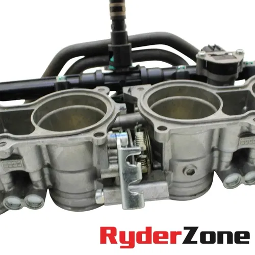 2012 - 2015 HONDA CBR1000RR THROTTLE BODY FUEL INJECTOR SET 16400-MFL-671