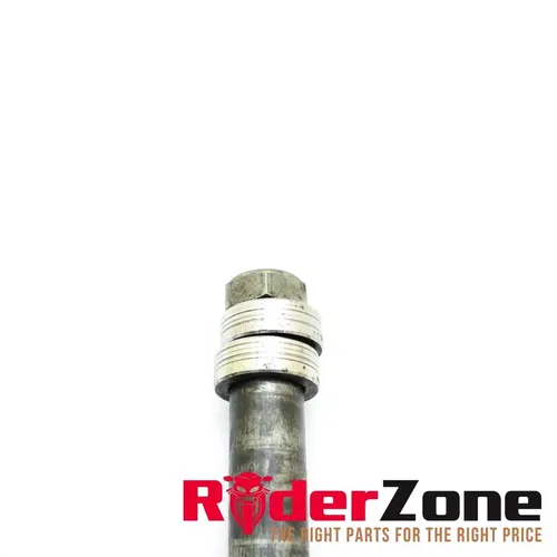 2008 - 2016 YAMAHA YZF R6 REAR AXLE W/ SPACERS BOLT NUT STRAIGHT STOCK
