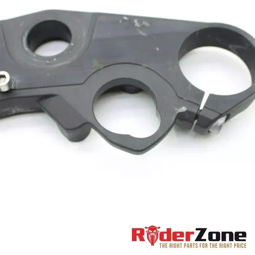 2007 2008 SUZUKI GSXR1000 TRIPLE TREE CLAMP FORK TOP UPPER STOCK BLACK STRAIGHT