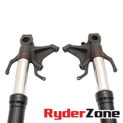 2015 - 2019 YAMAHA YZF R1 R1S FORKS FRONT SUSPENSION SET PAIR BLACK STRAIGHT