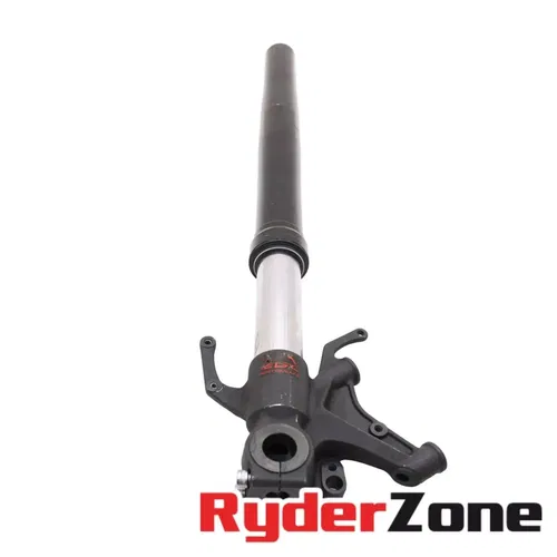 2015 - 2019 YAMAHA YZF R1 R1S FORKS FRONT SUSPENSION SET PAIR BLACK STRAIGHT