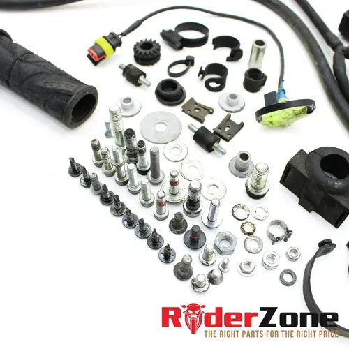 2008 - 2013 DUCATI 848 EVO HARDWARE SET BOLTS MISC THROTTLE HOSES WASHERS STOCK