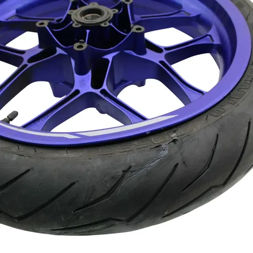 2017 - 2024 YAMAHA YZF R1 FRONT WHEEL BLUE PIRELLI TIRE *DAMAGED / BENT*