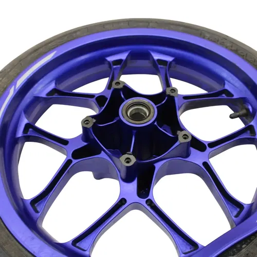 2017 - 2024 YAMAHA YZF R1 FRONT WHEEL BLUE PIRELLI TIRE *DAMAGED / BENT*
