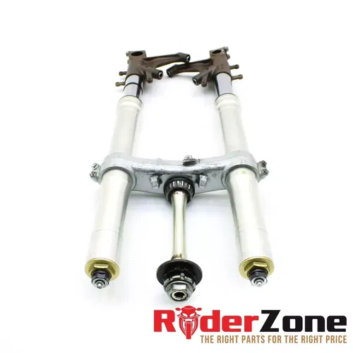 2004 2005 HONDA CBR1000RR FORKS FRONT SUSPENSION END FORK TRIPLE TREE CLAMP TOP