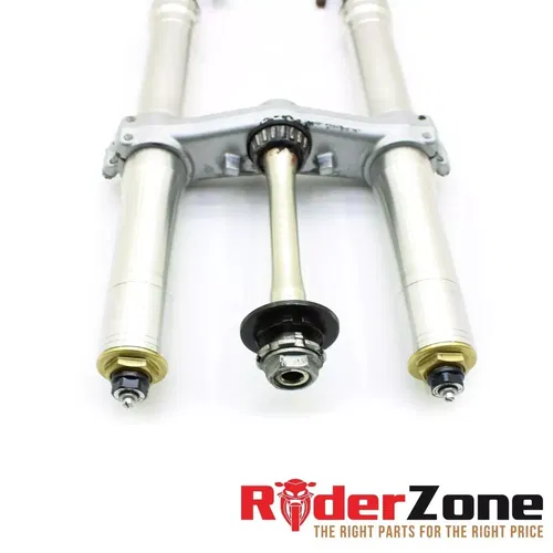 2004 2005 HONDA CBR1000RR FORKS FRONT SUSPENSION END FORK TRIPLE TREE CLAMP TOP