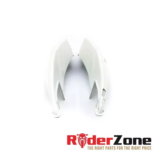 2005 2006 SUZUKI GSXR1000 TAIL FAIRING COWLS REAR BACK WHITE LEFT RIGHT PANEL