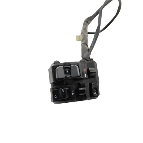 2020 - 2024 YAMAHA YZF R1 R1M LEFT CONTROL HEADLIGHT SWITCH ELECTRICAL *DAMAGED*